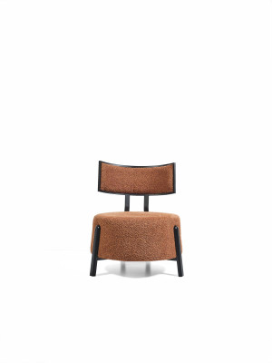 Luxuriöser Designerstuhl mit komfortabler Premium-Textilpolsterung