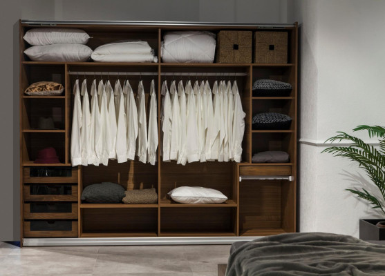 Großer Schwebetüren Schrank Kleiderschrank Brauner Kleiderschränke 265cm