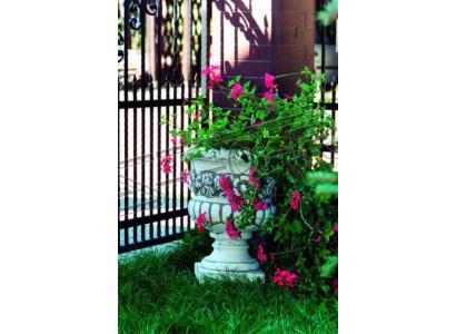 Blumenkübel Pflanz Kübel Natur Dekoration Figur Vasen Blumentöpfe Garten