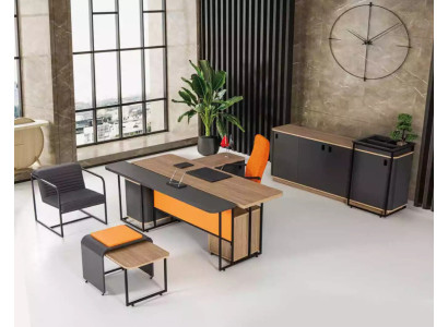 Arbeitszimmer Schreibtisch Büroausstattung Büroschrank Luxus Couchtisch