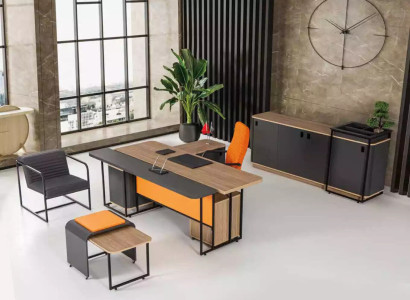 Arbeitszimmer Schreibtisch Büroausstattung Büroschrank Luxus Couchtisch
