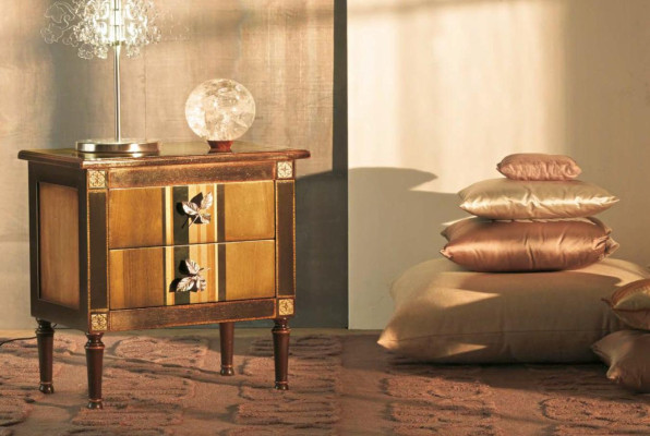 Klassisch Nacht Tisch Kommode Beistell Tische Konsolen Konsole Neu Schlafzimmer