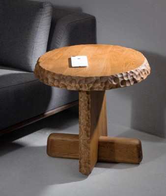 Luxuriös Rund Beistelltisch mit Holzplatte in Hellesbrauner Farbe Moderne