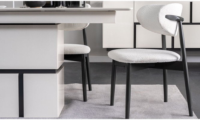 Esszimmer Sitzstühle Weiß-Schwarze Stuhgarnitur Designer Lehnstühle