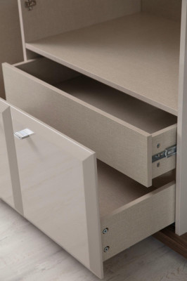 Beiges Exklusive Schlafzimmer Garnitur Doppelbett Nachtkonsolen Schrank
