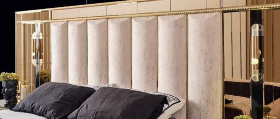 Luxus Schlafzimmer Bett Designer Möbel Doppelbett Gold Hochglanz