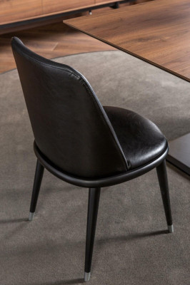 Luxus Lehnstuhl Schwarz Lederstuhl Polster Stühle Loft Designer Möbel Küchen