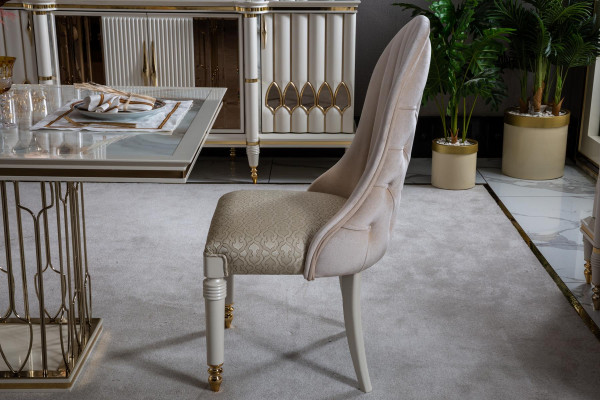 Beiger Chesterfield Polsterstuhl Luxuriöse Sitzmöbel Esszimmer Sitzer