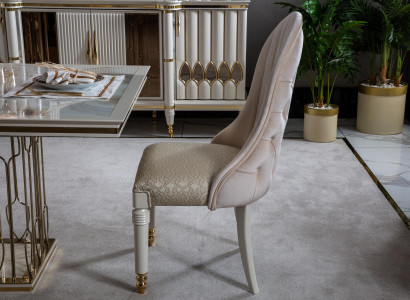 Beiger Chesterfield Polsterstuhl Luxuriöse Sitzmöbel Esszimmer Sitzer