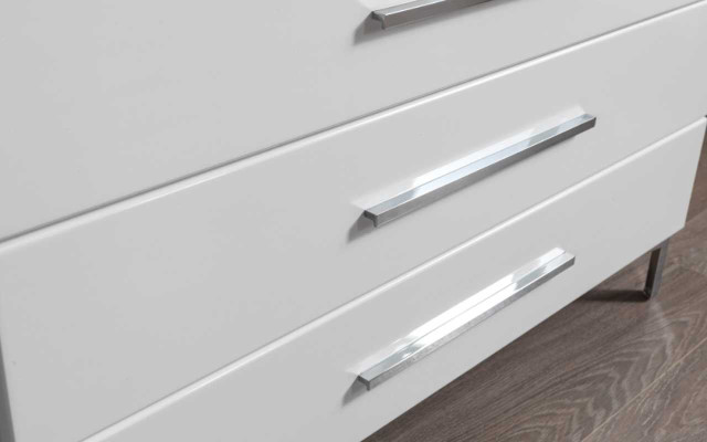 Stilvolle Schlafzimmer Garnitur Graues Doppelbett Holz Nachttische 5tlg