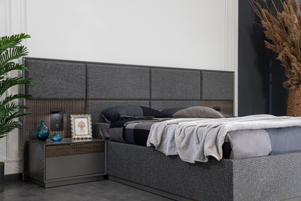 Schlafzimmer Bett 2x Nachttische Kommode Spiegel Luxus Design Möbel 5tlg.