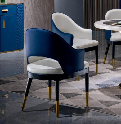 Luxus Designer Esszimmer mit Runden Esstisch 4x Klassischen Lehn