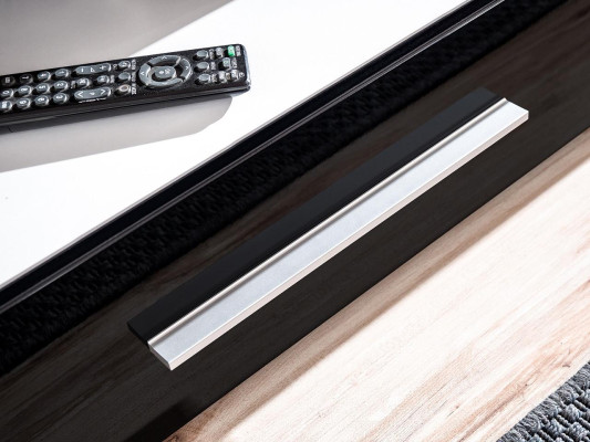 Wohnwand TV-Ständer Kommode mit eingebautem Kamin Designer Möbel Moderne