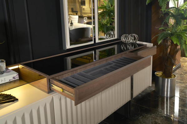 Esszimmer Set Esstisch 4x Stühle Kommode Spiegel Modern Set Weiß Essgruppe