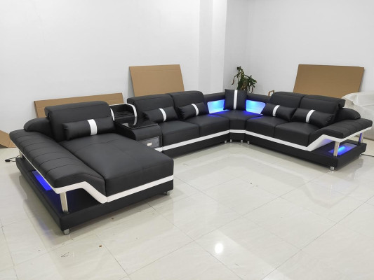 Moderne Design Wohnlandschaft Ecksofa Sofa Couch Polster rtv Couchtisch Leder