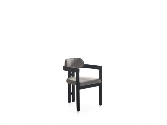 Ein hochmoderner Stuhl mit ungewöhnlicher Form und interessanten Beinen mit bequemer Rückenlehne in Grau-Schwarz für das Esszimmer