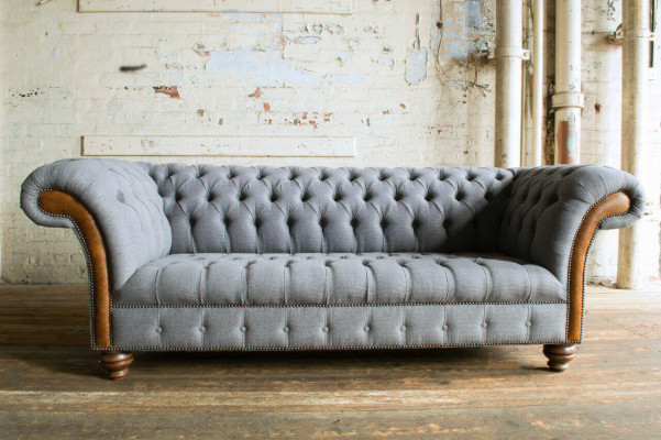 Edler grauer Chesterfield Dreisitzer Luxus Wohnzimmer 3-er Sofa
