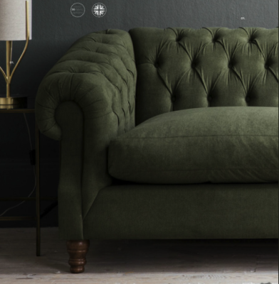 Grüner Polster Chesterfield Dreisitzer Designer Luxus 3-er Couch