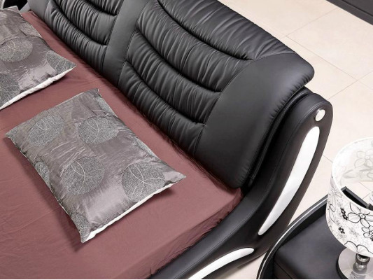 Designer Bett Schlafzimmer Betten Leder Hotel Luxus Polster Italienische