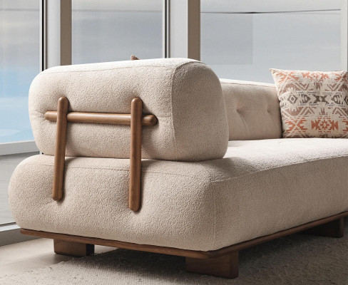 Beige Wohnzimmer Polstercouch Designer Dreisitzer Sofa Edle Sitzmöbel