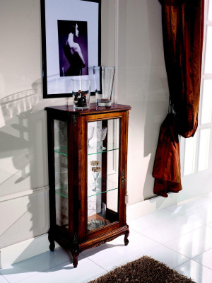 Design Möbel Italienische Braun Vitrine Holz Luxus Schränke Klassische Anrichte